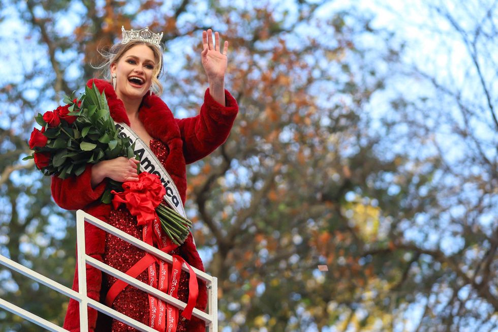 Miss America, Miss World pageants accused of discrimination