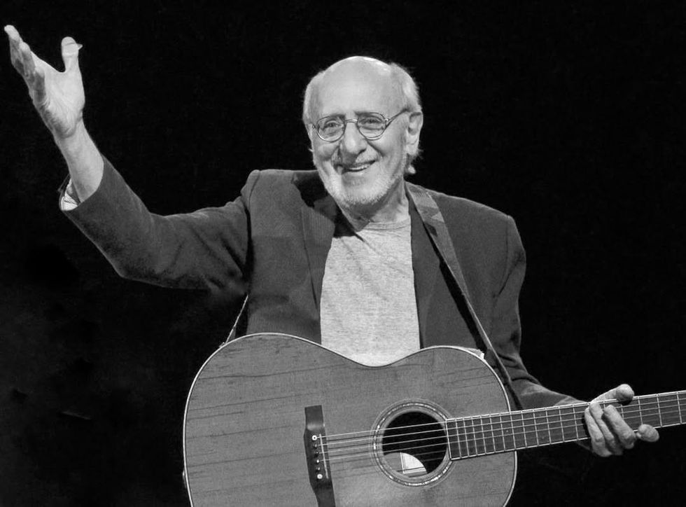 Folk singer Peter Yarrow of Peter, Paul and Mary dies at 86