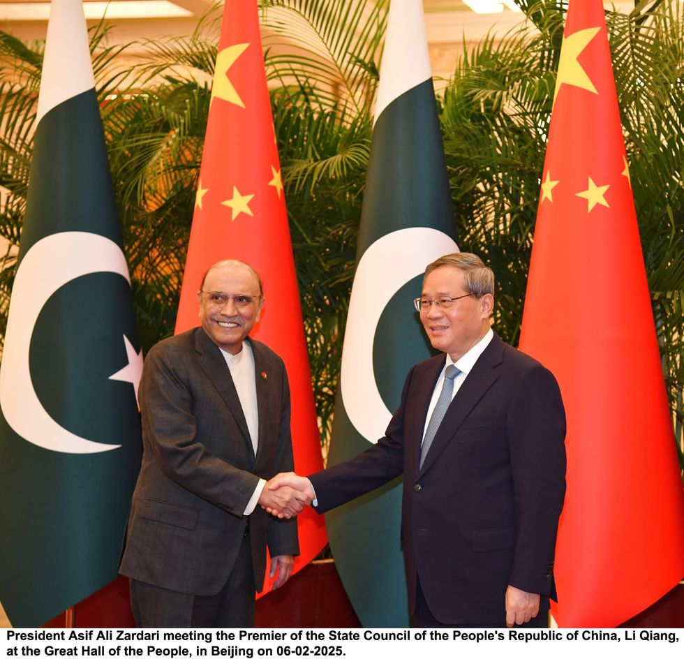 Pakistan vows to protect Chinese nationals, deepen strategic ties