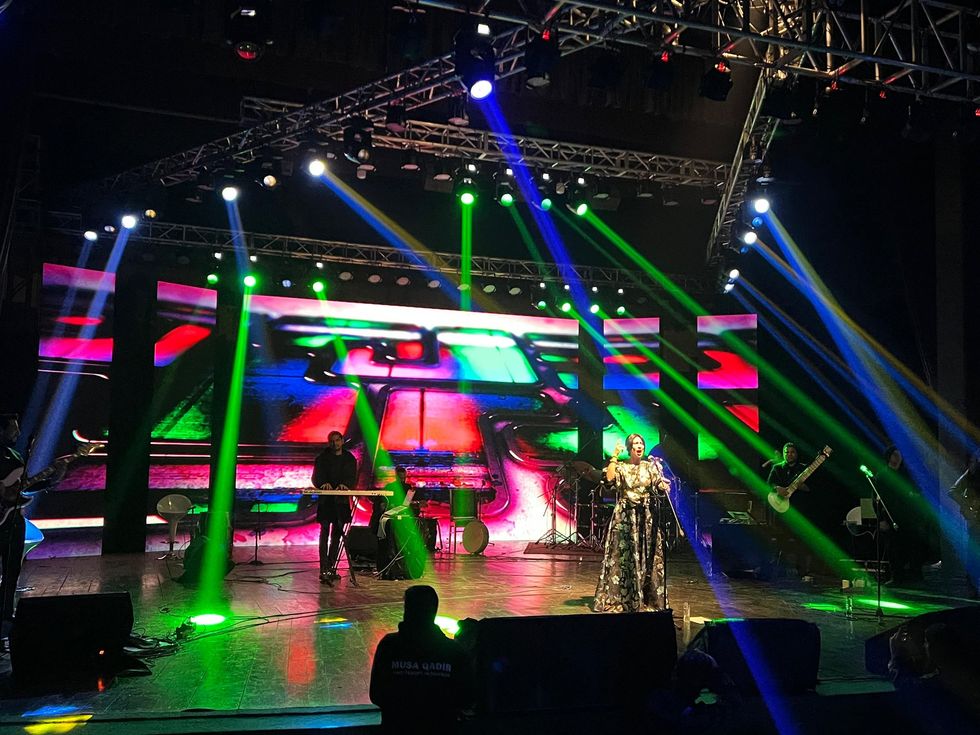 Meesha Shafi makes powerful return to Lahore stage