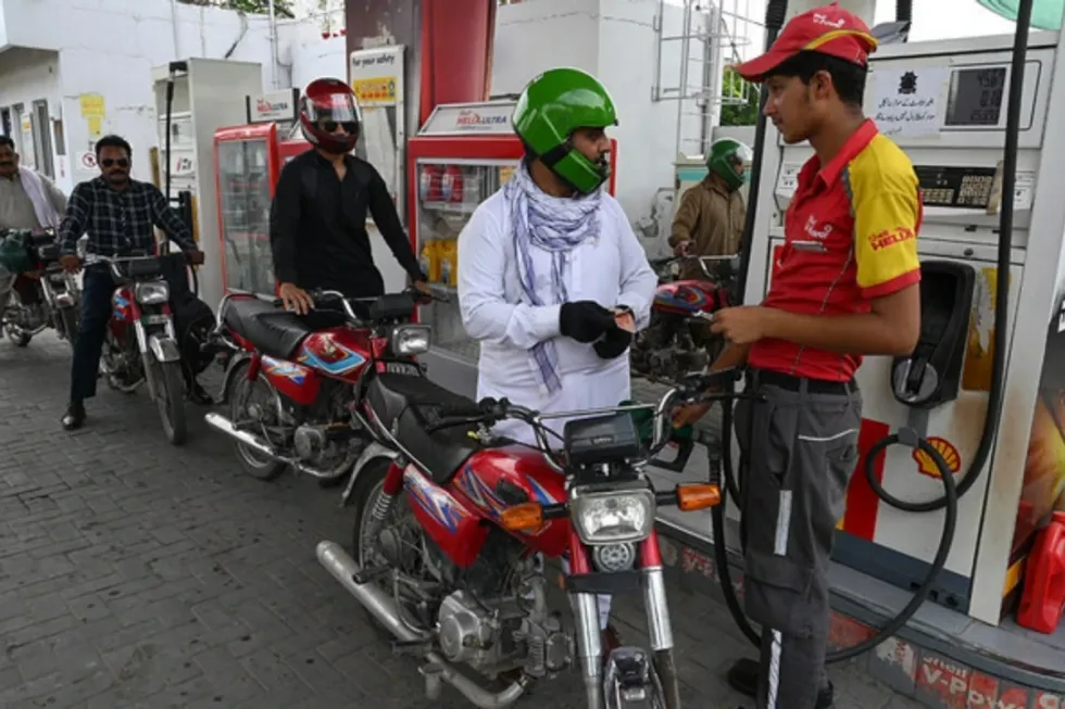 Pakistan cuts petrol, diesel prices by up to PKR 7
